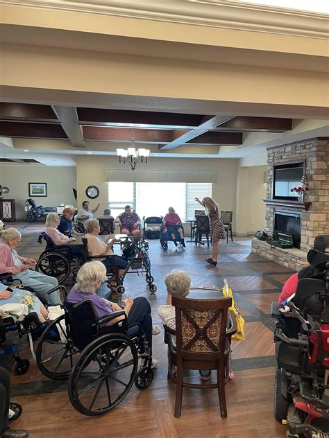 Care Services & Amenities | Falcon Ridge Rehabilitation
