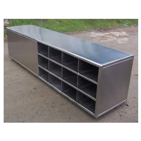 Sri Hanuman Pharma Engineering Stainless Steel Cross Over Bench ...