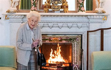 Queen Elizabeth died of 'old age,' death certificate shows