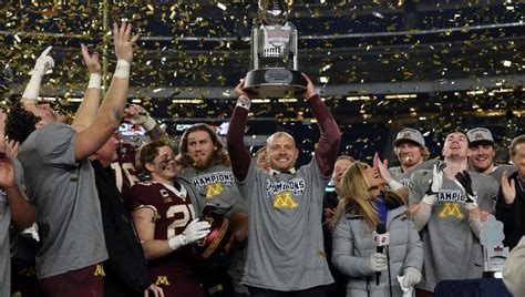 Gophers finish 2022 season 9-4 after 28-20 win over Syracuse at ...