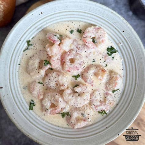 Creamy Garlic Shrimp Recipe (Quick & Easy!)