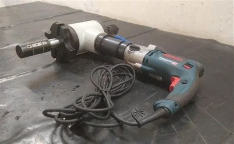 Cold Pipe Cutting And Beveling Machine - Euphagus 16 Portable pipe ...