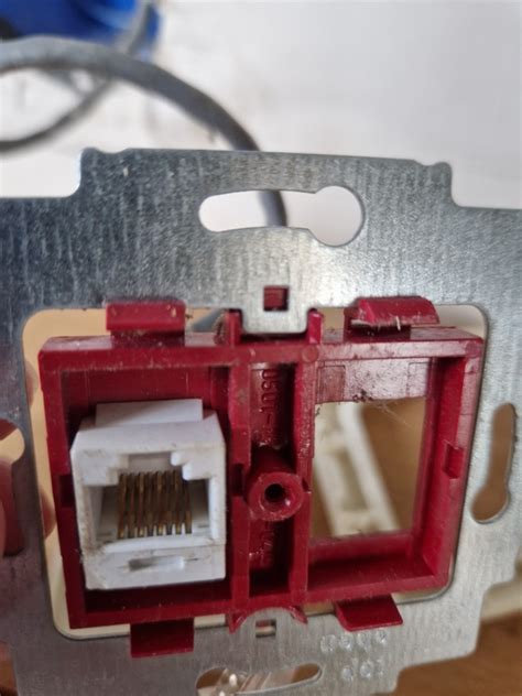 Welk type kabel is dit, internet of telefoon? RJ45 connector - Internet ...