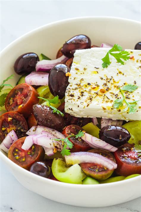 25 Kalamata Olive Recipes You'll Love - Insanely Good
