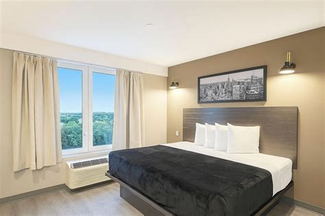 Liv Hotel Bronx, Norwood : -74% voor overdag - Dayuse.nl