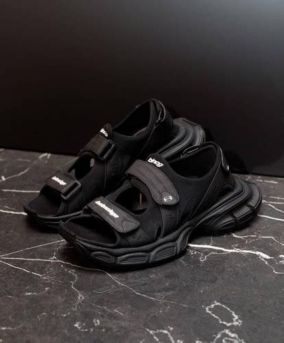 Buy Balenciaga 3xl logo sandal Top ua quality | Rs.5699 Only | Free ...