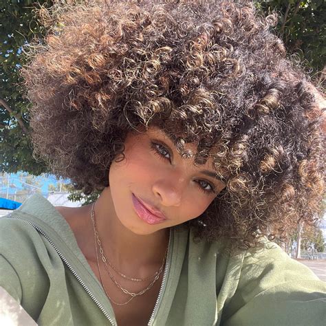 Ally Renee's Amazon Page