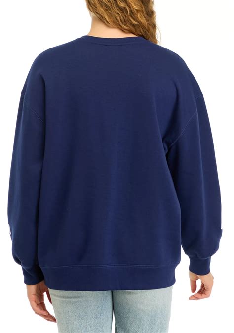 Oak & Trellis Women's Graphic Sweatshirt | Belk