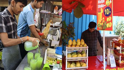 Pune: FDA Begins Raids On Food Stalls, Shops To Ensure Quality Of Cold ...