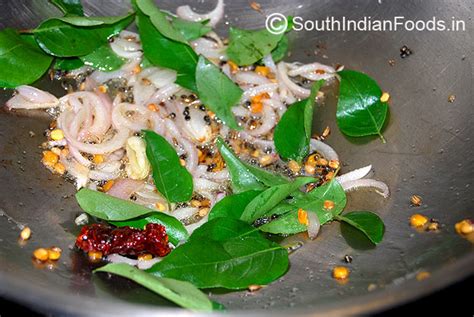 Vendakkai kara kuzhambu | Vendakkai aracha kuzhambu | okra kara ...