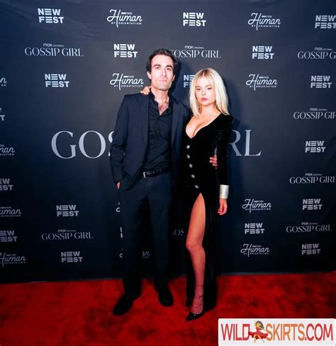 22 hot photos by Emily Alyn Lind