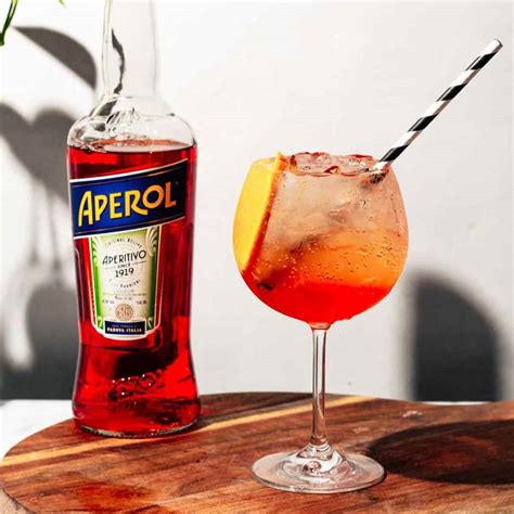 Hafif içkinin ferahlatıcı lezzeti: Aperol spritz • Momentum Sağlık