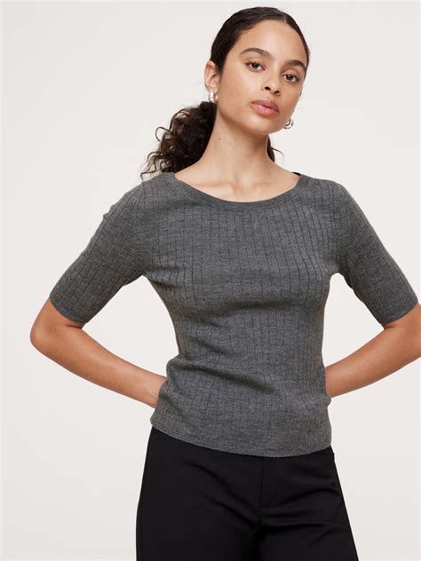 Ribbed Merino Scoop-Neck Sweater | Banana Republic
