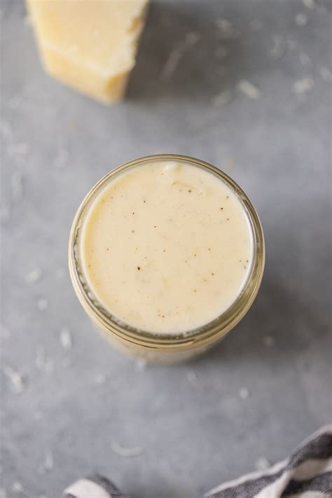Healthy Alfredo Sauce | The Clean Eating Couple