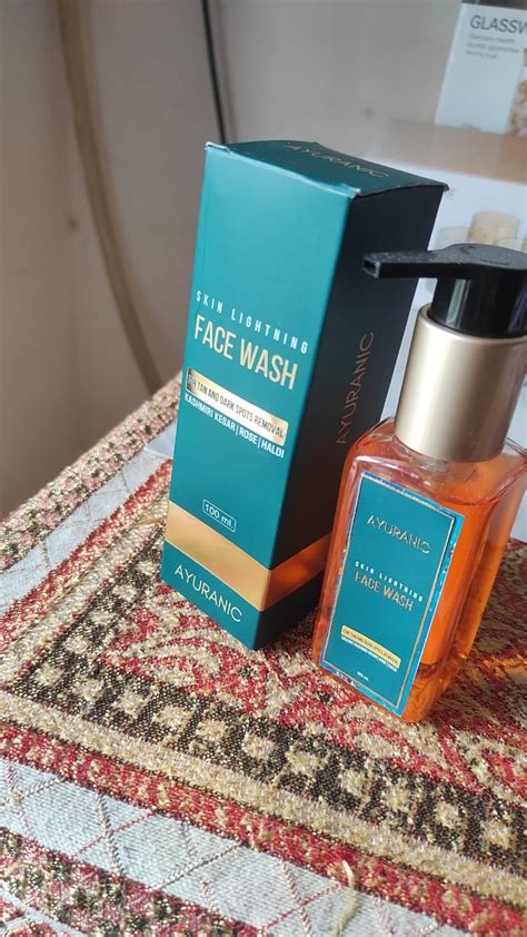 Ayuranic Tan & Dark Spots Removal Ayurvedic Face Wash For Glowing ...