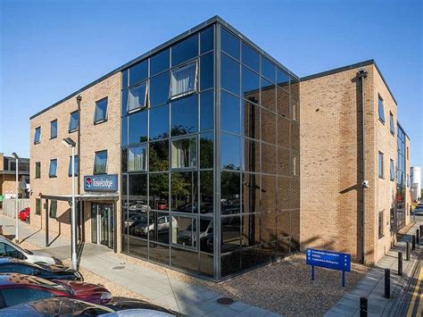 TRAVELODGE BEDFORD - Hotel Reviews, Photos, Rate Comparison - Tripadvisor