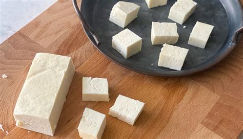 Paneer Tikka: A Sizzling Delight of Grilled Paneer Cubes - lifeberrys.com