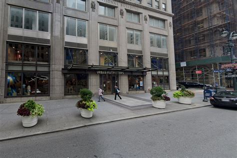 Glamorous, trendy Times Square hotel tower has new owners