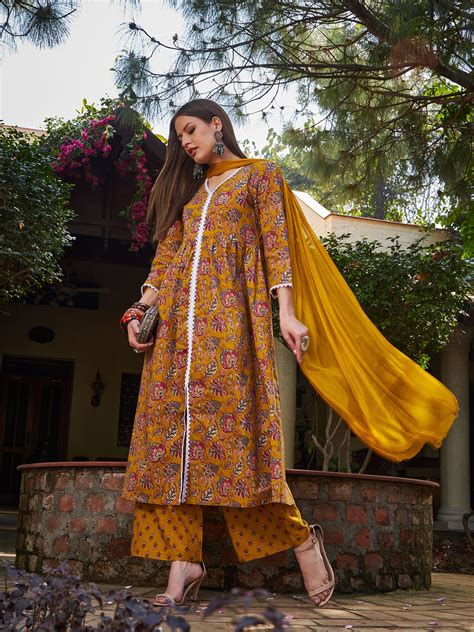 Women Mustard Floral Front Slit Kurta With Pencil Pants & Dupatta