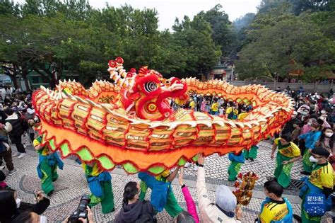 江西庐山：龙狮起舞展风采-人民图片网