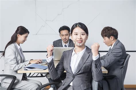 Business People Worker Pic 的图像结果