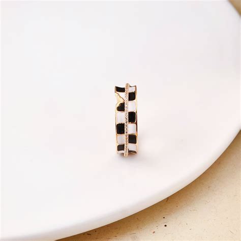 Ring Online - Premium Checkmate Gold Statement Ring | Nestasia