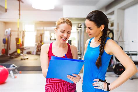 Benefits of Obtaining Credentials for Personal Fitness Trainer Jobs • Online Logo Maker's Blog