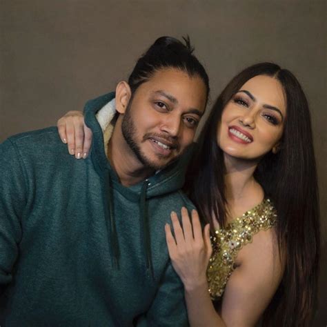 Former Bigg Boss contestant Sana Khan and boyfriend Melvin Louis look ...