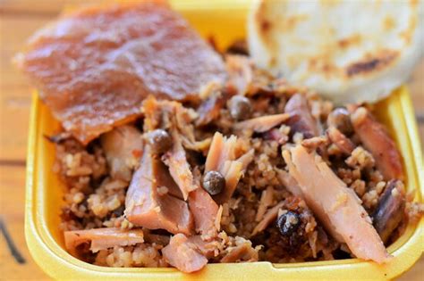 LECHONA TIPICO CASERO, Cali - Restaurant Reviews, Phone Number & Photos ...