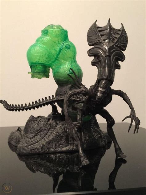 Alien Queen Hive Set 的图像结果