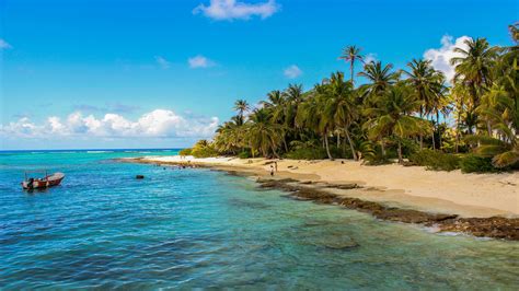 Guía de La Isla de San Andrés: Cómo Llegar Y Qué Hacer