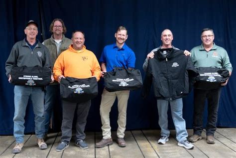 Local. 250 Logo 的图像结果