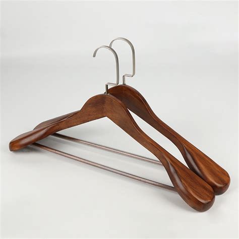 Skard High-Grade Wide Shoulder Wooden Coat Hangers - Solid Wood Suit ...