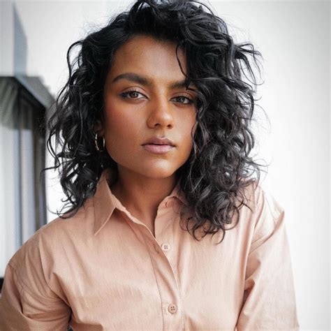 Shoulder Length Thick Wavy Hairstyles