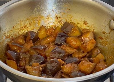 Badanekayi gojju recipe | How to make brinjal curry for rice and ...