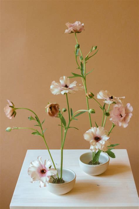 Add a touch of whimsy to your wedding with Ikebana-style florals ...