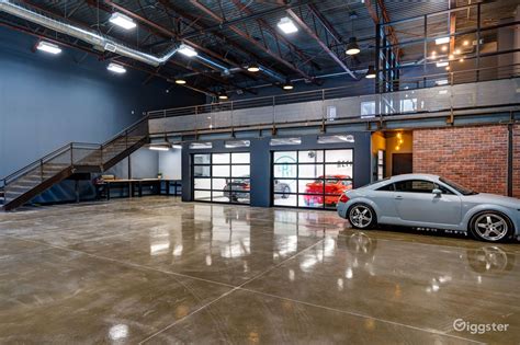 Garages With Lofts