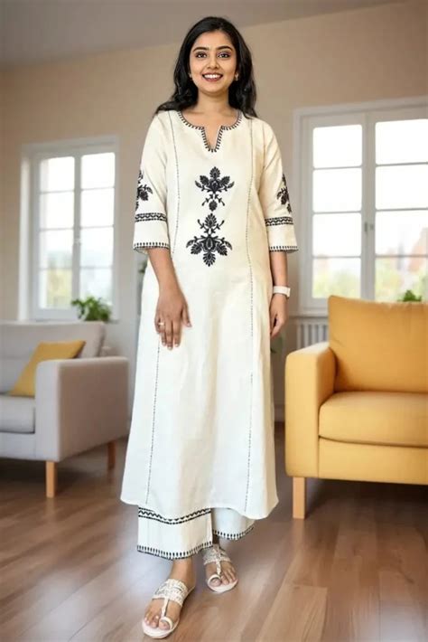 Off White Embroidered Kurta with Palazzo – Kvinna