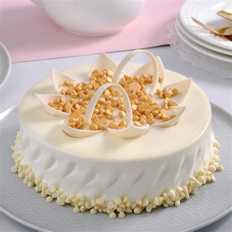 White Chocolate Fantasy Cake – Vanilla & White Chocolate Bliss