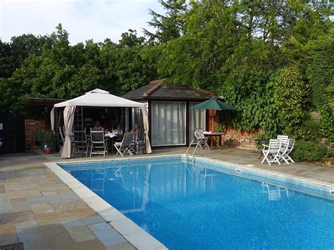 Welwyn Garden City Tourism (2022): Best of Welwyn Garden City, England ...