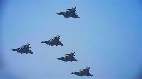 Top fighters, night landing and a highway: Air Force's mega show of ...