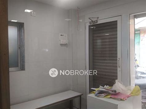 Shop for Rent in Khar Danda, mumbai for Rs. 60000 Per Month with 500 Sq ...
