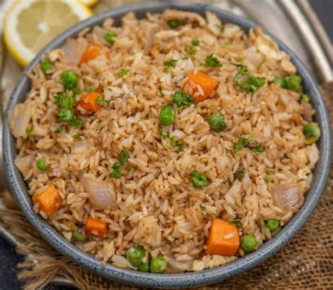 Japanese Style Fried Rice: लंच में बनाकर खाएं जापानी फ्राइड राइस