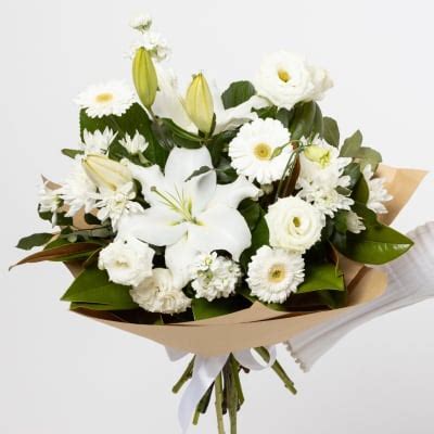 Funeral Sympathy Bouquet: Order Flowers Online | Interflora India ...