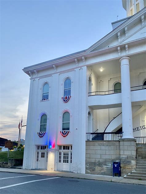 Meigs County Courthouse, 2nd Street and Court Street, Pome… | Flickr