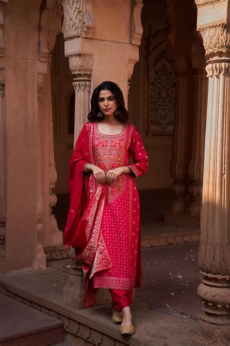Pink Dola Jacquard Suit Set (with Pants and Dupatta) – Heritage Official