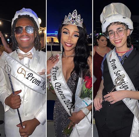 Prom King And Queen Dance