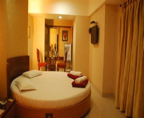 Abhishek Beach Resort and Spa, Ganpatipule, India - Photos, Room Rates ...
