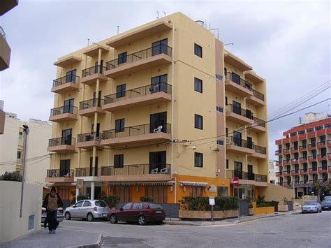 HULI HOTEL AND APARTMENTS (Malta/Island of Malta) - Apartment Reviews ...