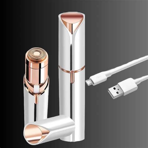 Face Razor for Women: Dermaplaning & Painless Hair Removal